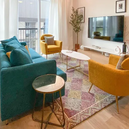 Jolene On Main 402 Apartamento